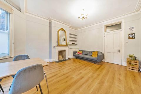 2 bedroom flat to rent, Prince of Wales Drive, Battersea, London, SW11