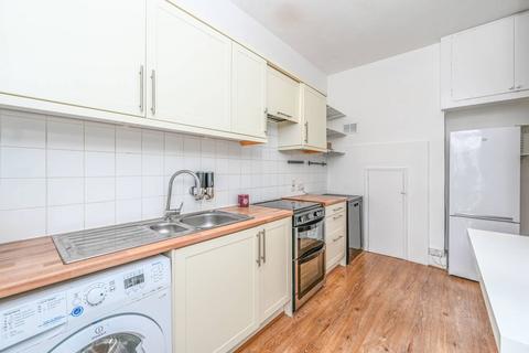 2 bedroom flat to rent, Prince of Wales Drive, Battersea, London, SW11