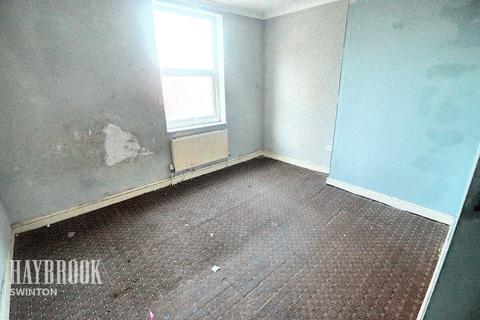 4 bedroom end of terrace house for sale, Co-Operative Street, Goldthorpe