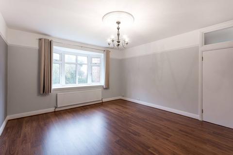 2 bedroom flat to rent, Green Lanes, Manor House, London, N4