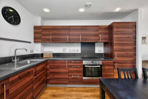 2 bedroom flat to rent, 11 Oxley Square, London E3