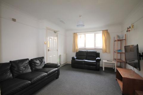 4 bedroom terraced house to rent, Canterbury CT1