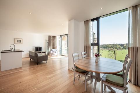 2 bedroom flat for sale, 15/10 Simpson Loan, Quartermile, Edinburgh, EH3