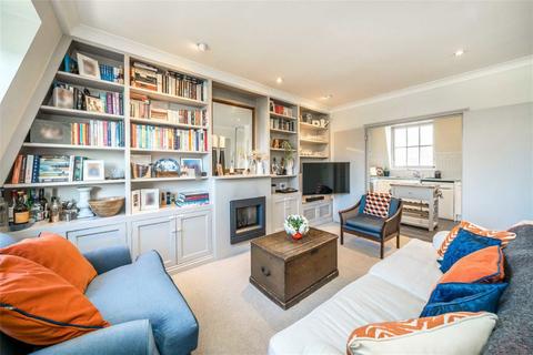 3 bedroom flat to rent, Claverton Street, London SW1V