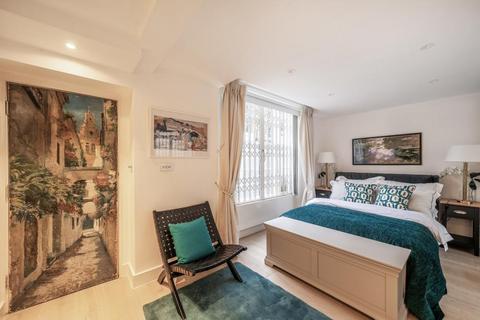 2 bedroom apartment to rent, Brompton Square,  Knightsbridge,  SW3