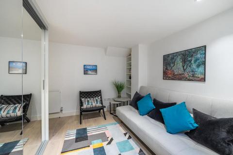 2 bedroom apartment to rent, Brompton Square,  Knightsbridge,  SW3
