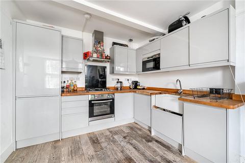 2 bedroom apartment for sale, Manor Road, London