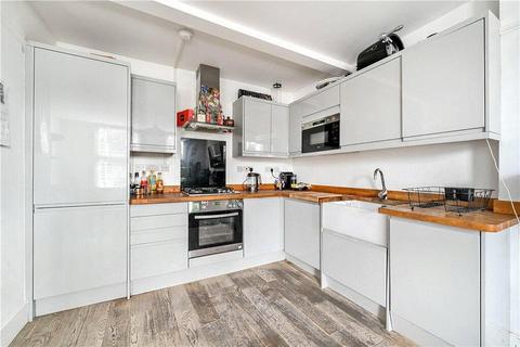 2 bedroom apartment for sale, Manor Road, London