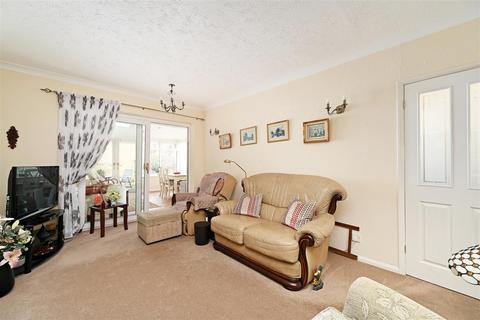 2 bedroom detached bungalow for sale, Highland Road, New Whittington, Chesterfield