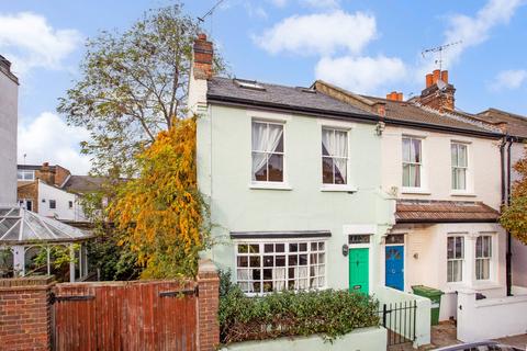 4 bedroom end of terrace house for sale, Claxton Grove, London