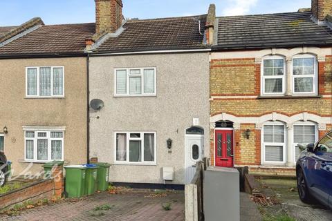 2 bedroom terraced house to rent, Crayford Road Dartford DA1