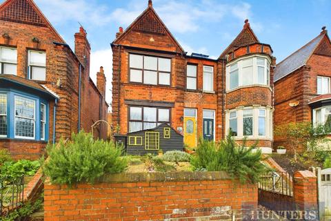 4 bedroom semi-detached house for sale, Seamer Road, Scarborough