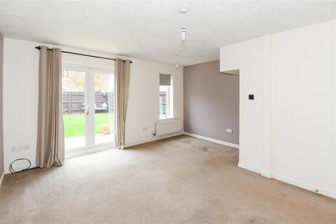 3 bedroom end of terrace house for sale, Cornbrash Rise