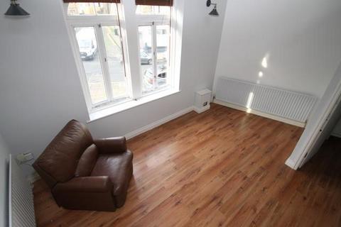 2 bedroom apartment for sale, The Green, Idle, Bradford