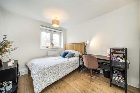 4 bedroom flat for sale, Hunton Street, London E1