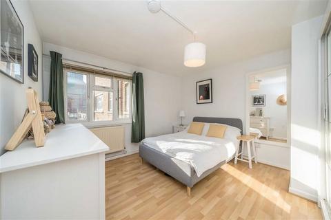 2 bedroom flat for sale, Pitfield Street, London N1