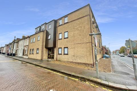 Studio for sale, Gadsby Court, Wellington Street, Luton, Bedfordshire, LU1 5AE