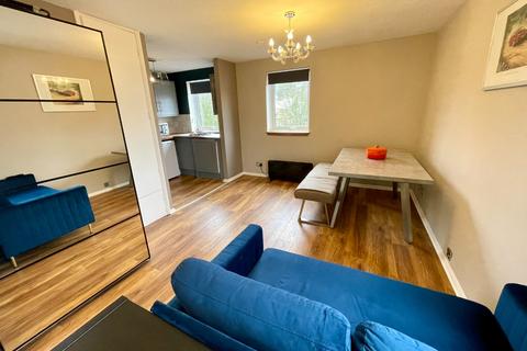 Studio for sale, Gadsby Court, Wellington Street, Luton, Bedfordshire, LU1 5AE