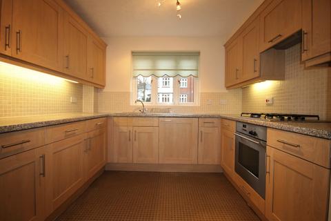 2 bedroom flat to rent, Loriners Grove, Walsall, WS1