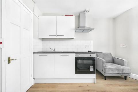 Studio to rent, St Petersburgh Pl, London W2