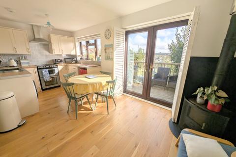 4 Gwarth An Dre, Hayle, TR27 4QJ