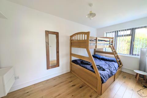 4 Gwarth An Dre, Hayle, TR27 4QJ