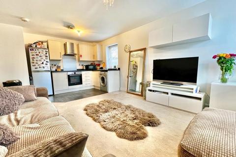 Flat 18, Priestley Court Cornmill View, Horsforth, Leeds, LS18 5NJ