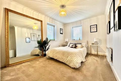Flat 18, Priestley Court Cornmill View, Horsforth, Leeds, LS18 5NJ