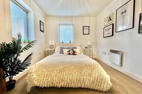 Flat 18, Priestley Court Cornmill View, Horsforth, Leeds, LS18 5NJ