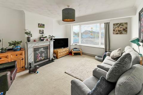 3 bedroom bungalow for sale, Lindum Road, Worthing