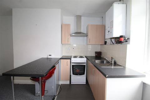 1 bedroom terraced house to rent, Elmwood Street, Savile Park, Halifax