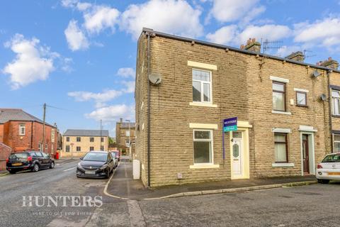 3 bedroom end of terrace house for sale, Queen Street, Littleborough, OL15 8AW