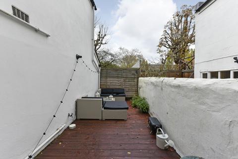 1 bedroom apartment to rent, Mallinson Road, SW11