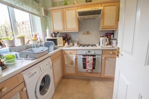 2 bedroom terraced house to rent, Hempstead Road, Haverhill CB9