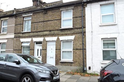 2 bedroom terraced house to rent, James Street, Enfield