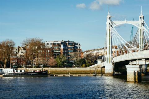 Houseboat for sale, Cheyne Walk, Chelsea, SW10