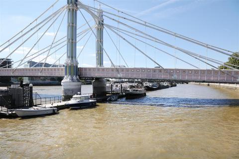 Houseboat for sale, Cadogan Pier, Chelsea, SW3