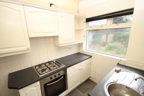 3 bedroom house for sale, 13, Stone Hall Road Bradford, BD2 2EJ