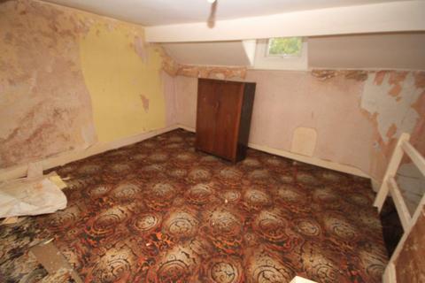 13 Stone Hall Road, Bradford, BD2 2EJ