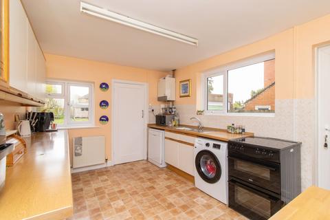 3 bedroom semi-detached house for sale, Ramsgate Road, Broadstairs, CT10