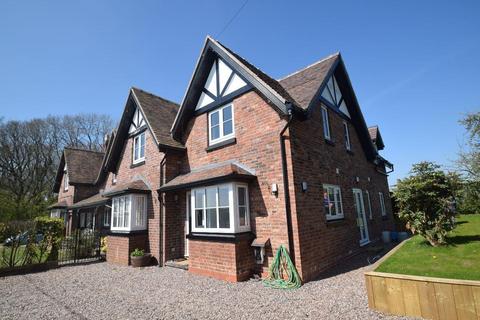 3 bedroom terraced house to rent, 6B The Incline Lodge, Lilleshall