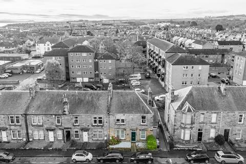 2 bedroom flat for sale, David Street, Kirkcaldy KY1