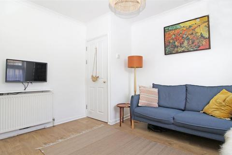 2 bedroom terraced house for sale, Widecombe Road, London SE9