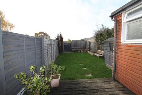 70 Widecombe Road, London, SE9 4HJ