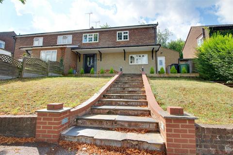 3 bedroom semi-detached house to rent, Chiltern Close, Berkhamsted