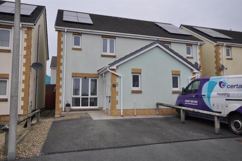 37 Cae Gwyrdd, St Clears, Carmarthen, SA33 4BE