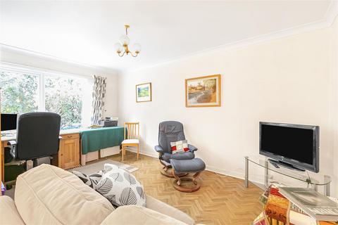 2 bedroom apartment for sale, Overton Road, Sutton