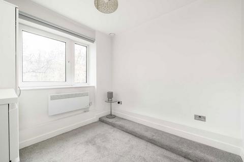 2 bedroom flat to rent, Boundary Road, London NW8