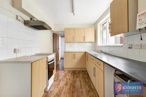 3 bedroom house for sale, Harton Road , London, N9