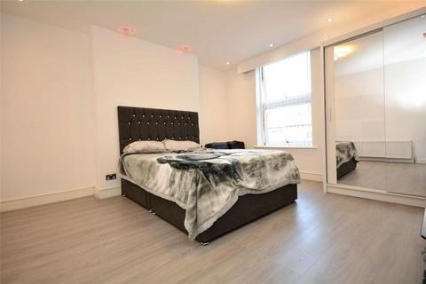 2 bedroom flat to rent, London, CR0